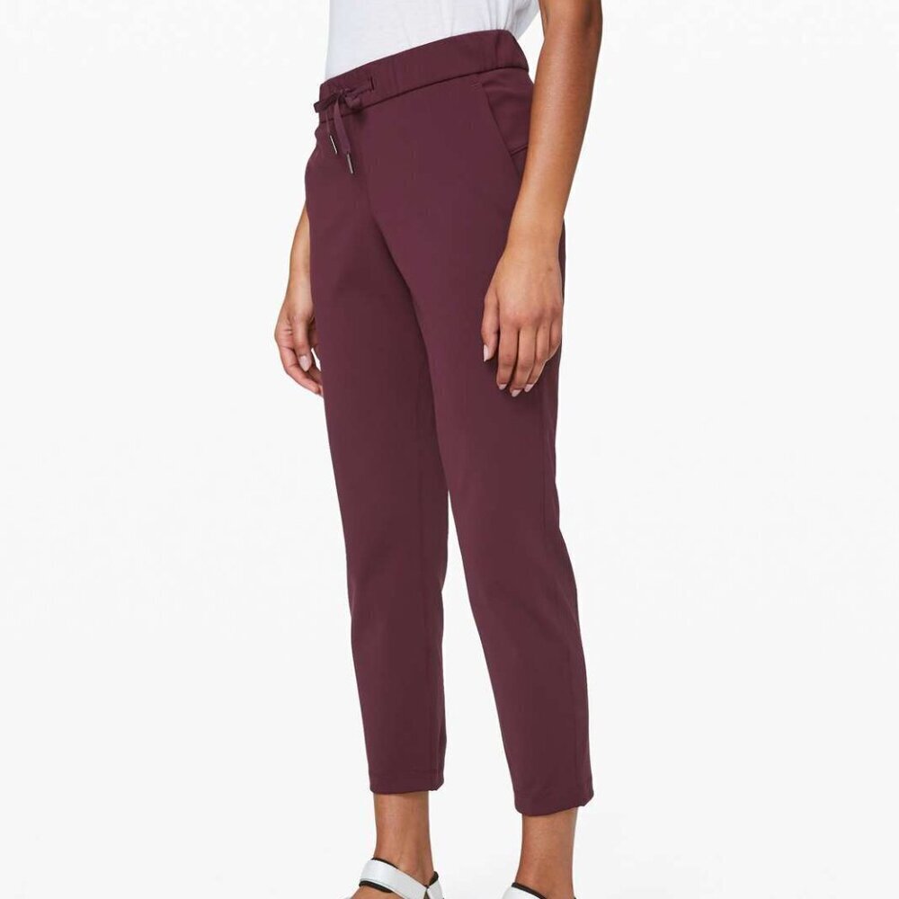 Lululemon On the Fly 7/8 Pant- Dark Adobe Athleisure Joggers- Size 4
